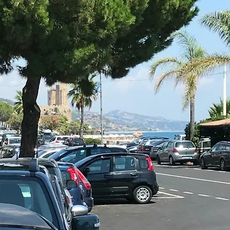 Casa Vacanze Fronte Mare Vista Parziale Mare